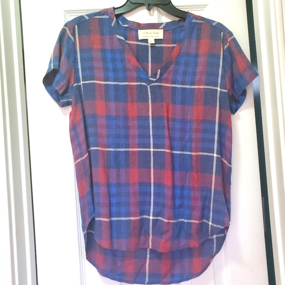 Cloth & Stone V Neck Top